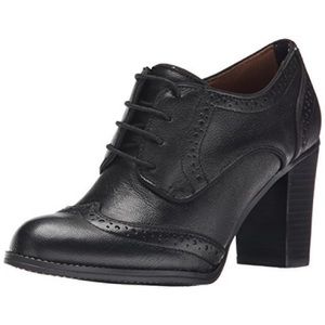 Tommy Hilfiger Fabiole Oxford Heels (USED)